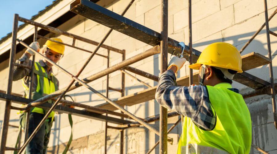 Professional fairlawn roofing services in Carmi, IL